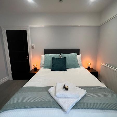 Brynhyfryd Guest House Cardigan Bagian luar foto