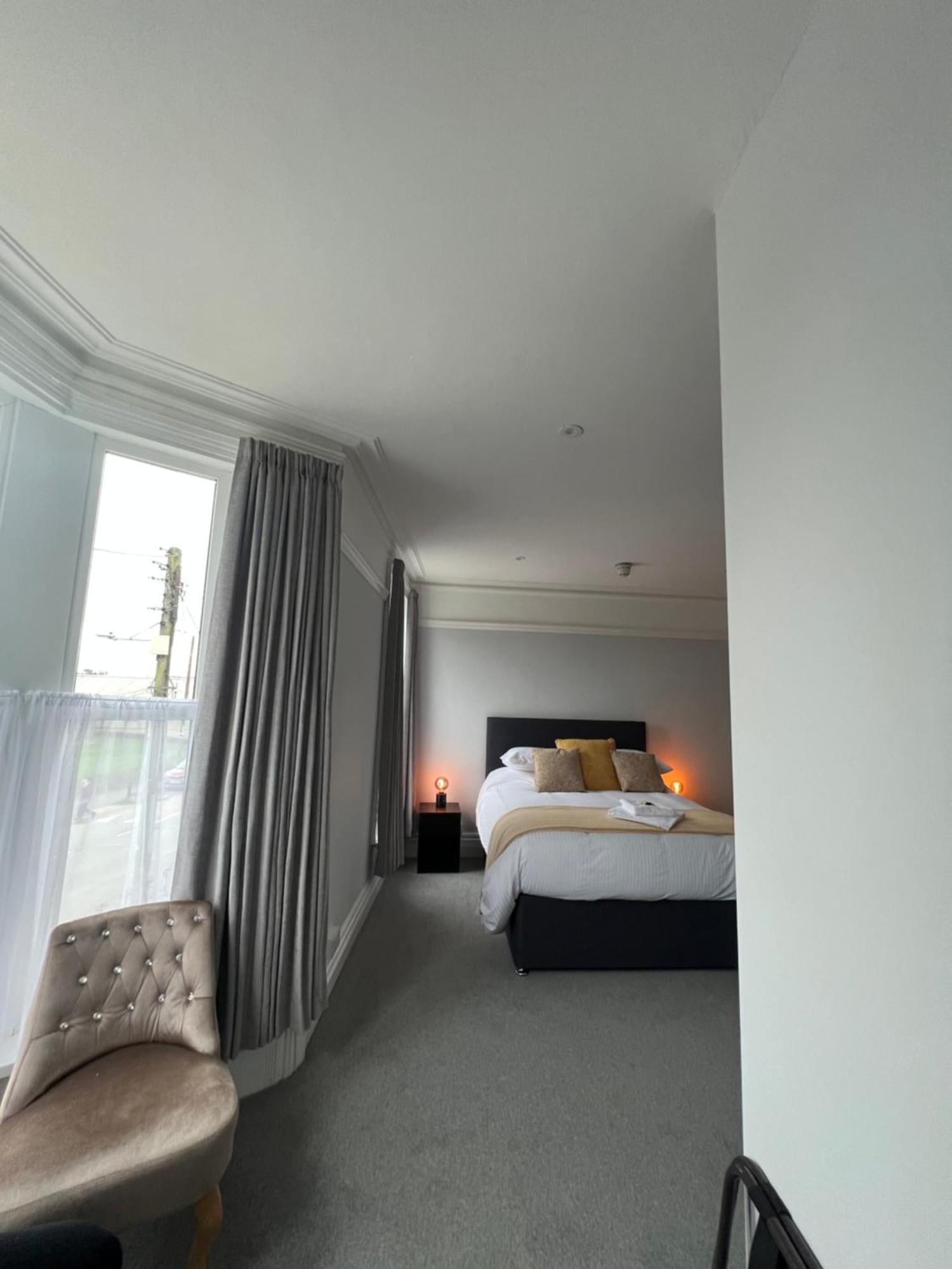Brynhyfryd Guest House Cardigan Bagian luar foto